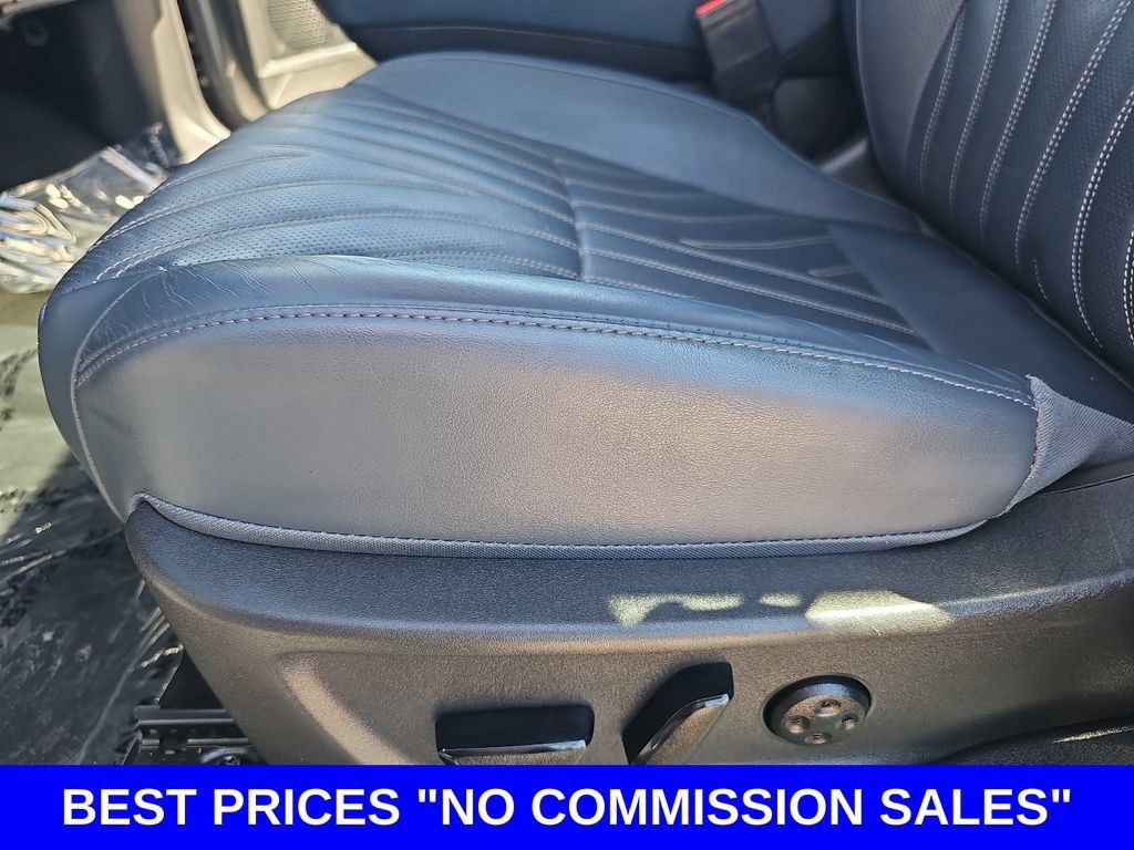 Used 2023 Nissan Ariya AWD/4WD image 30