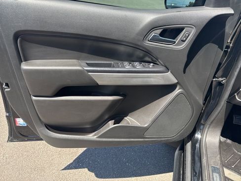 Used 2022 Chevrolet Colorado ZR2 AWD/4WD image 25