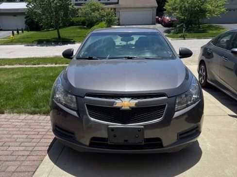 Used 2011 Chevrolet Cruze LS FWD image 10