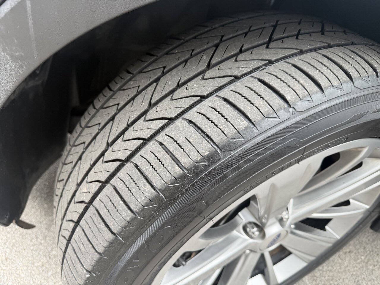 Used 2018 Ford Explorer Limited FWD image 11