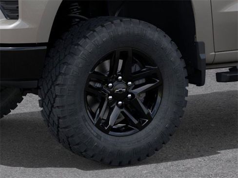 New 2026 Chevrolet Silverado 1500 Custom Trail Boss w/ LPO, Dark Essentials Package image 9