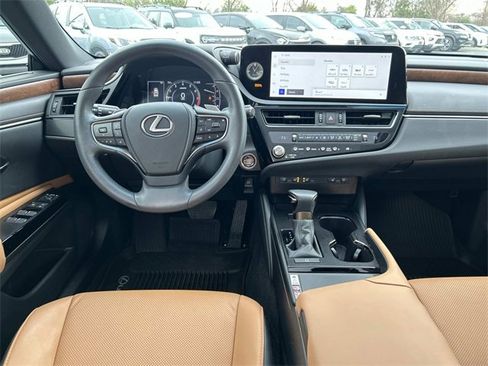 Used 2023 Lexus ES 350 w/ Premium Package image 15