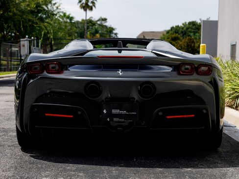 Used 2024 Ferrari SF90 Spider AWD/4WD image 39