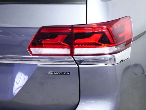 Certified 2023 Volkswagen Atlas SE w/ Panoramic Sunroof Package image 17