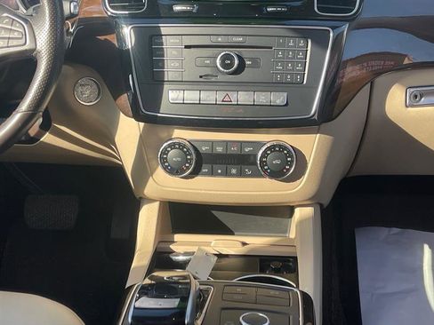 Used 2018 Mercedes-Benz GLE 350 4MATIC image 26