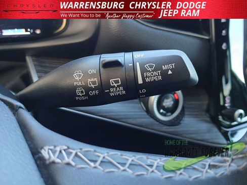 Used 2024 Jeep Wagoneer L Series II w/ Flexible Seating Group image 21