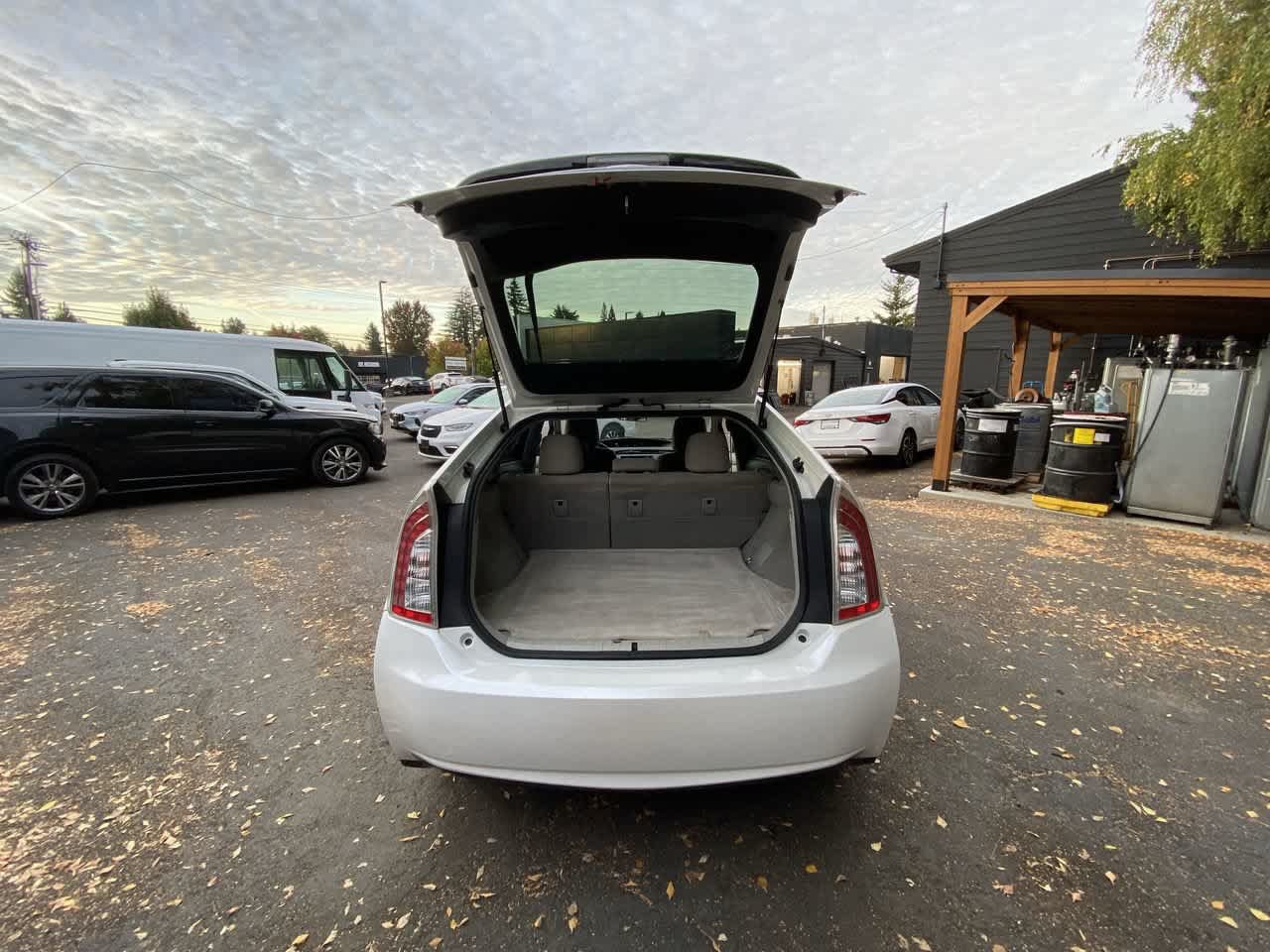 Used 2014 Toyota Prius Three FWD image 28