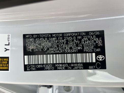 New 2026 Toyota Prius Limited FWD image 32