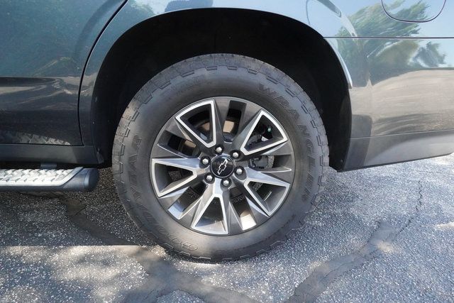 Used 2021 Chevrolet Tahoe Z71 AWD/4WD image 38