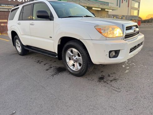 Used 2007 Toyota 4Runner SR5 image 4