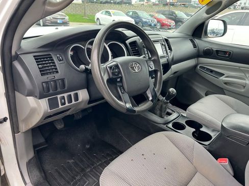 Used 2015 Toyota Tacoma 2WD Access Cab image 15