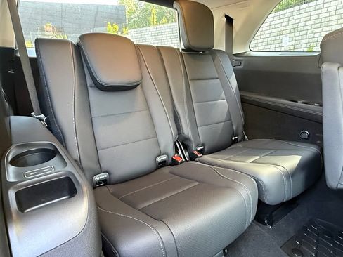 Used 2026 Mercedes-Benz GLS 450 4MATIC image 14