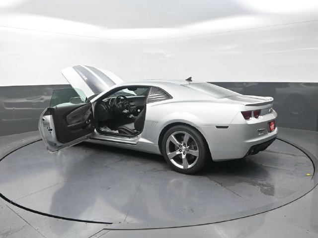 Used 2010 Chevrolet Camaro SS w/ RS Package RWD image 40