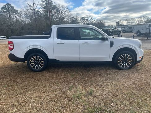 Used 2024 Ford Maverick Lariat w/ 4K Tow Package image 10