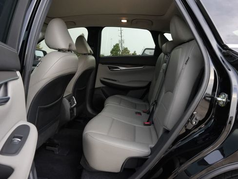 Used 2023 INFINITI QX50 Luxe AWD/4WD image 18