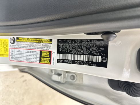 Certified 2025 Lexus ES 300h w/ Technology Package FWD image 35