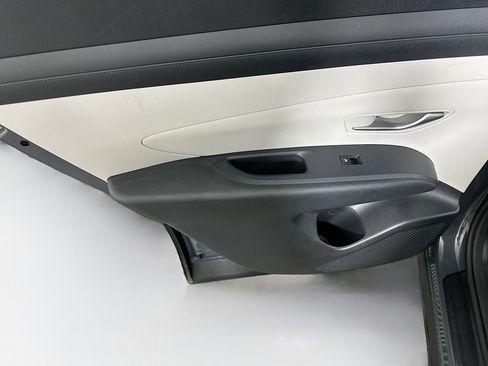 Used 2025 Hyundai Tucson SEL FWD image 26