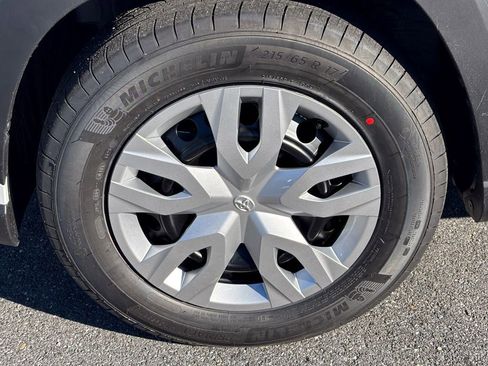 New 2026 Toyota Corolla Cross L image 8