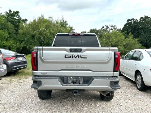 Used 2024 GMC Sierra 2500 Denali w/ Denali Reserve Package AWD/4WD image 5