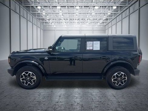 Used 2025 Ford Bronco Outer Banks AWD/4WD image 2