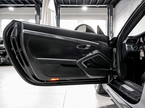 Used 2014 Porsche 911 Carrera 4S image 26