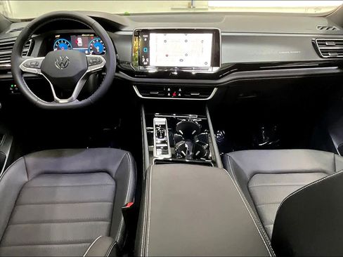 New 2026 Volkswagen Atlas Cross Sport SEL image 7