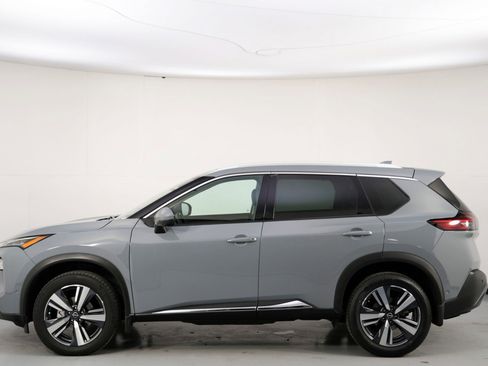Used 2022 Nissan Rogue SL w/ SL Premium Package image 45