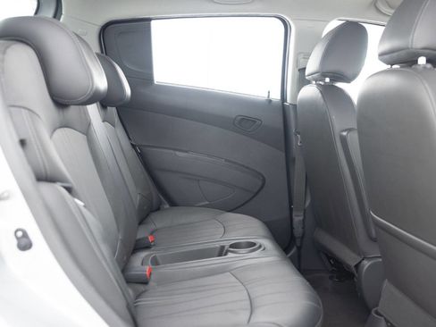 Used 2015 Chevrolet Spark LT image 31