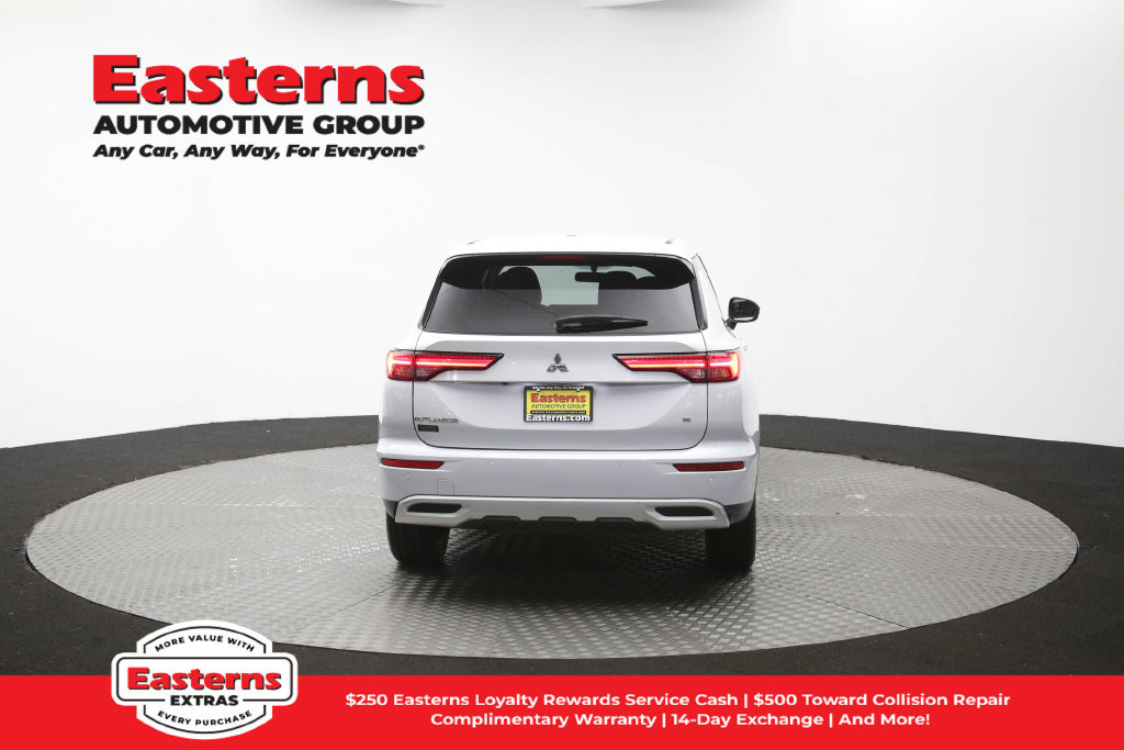 Used 2024 Mitsubishi Outlander SE FWD image 38