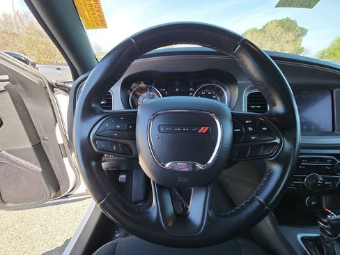 Certified 2023 Dodge Charger SXT image 11