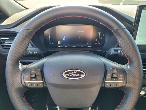 Certified 2024 Ford Escape ST-Line w/ Tech Pack #1 image 28