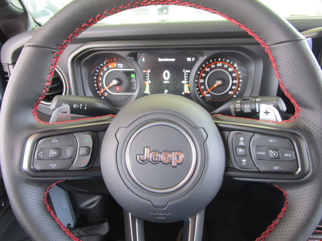 New 2026 Jeep Wrangler Unlimited Rubicon 392 w/ Quick Order Package 27X Moab AWD/4WD image 36