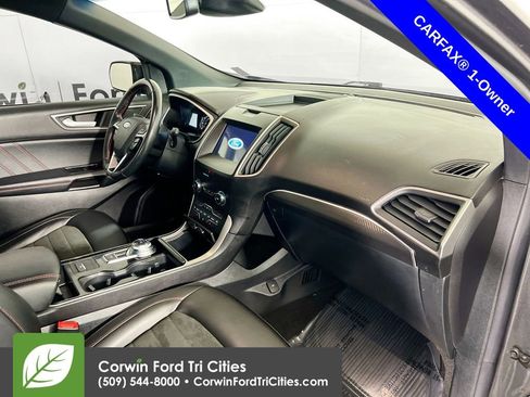 Used 2020 Ford Edge ST-Line w/ Cold Weather Package image 31
