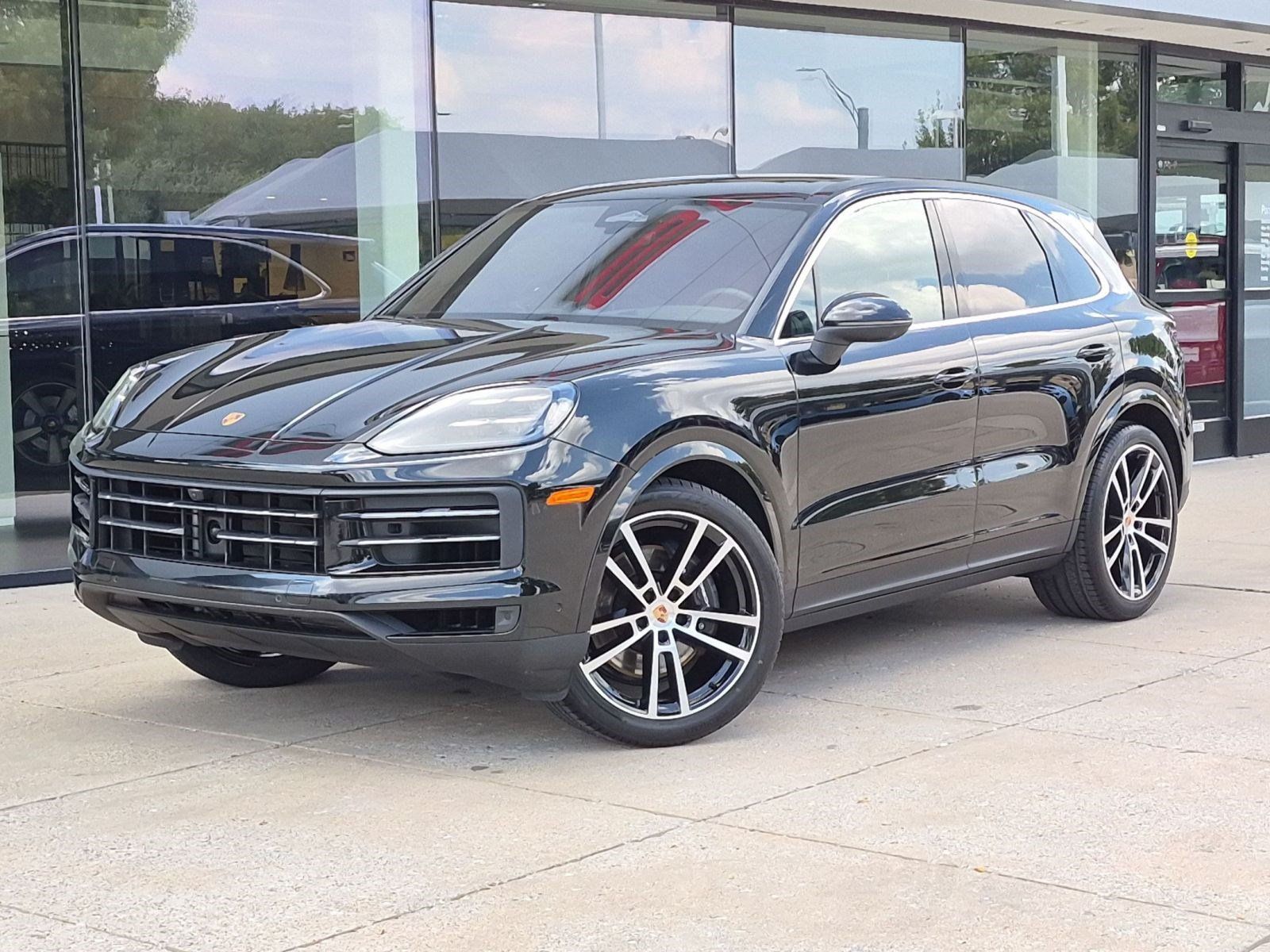 Certified 2026 Porsche Cayenne AWD/4WD image 1