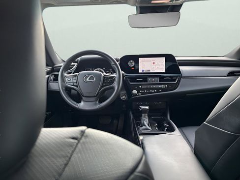 Used 2024 Lexus ES 350 w/ Premium Package image 23