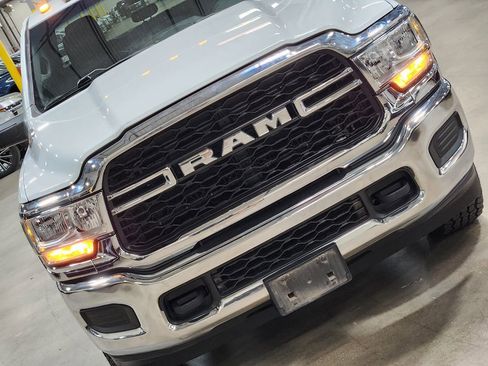 Used 2023 RAM 3500 Tradesman w/ Chrome Appearance Group image 19