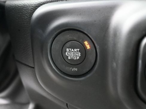 Used 2023 Jeep Wrangler Unlimited Sahara w/ Cold Weather Group image 28