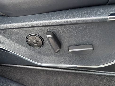 Used 2025 Ford F350 Platinum image 21