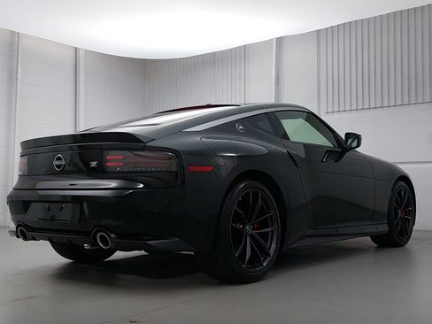 Used 2024 Nissan Z Performance w/ Floor Mat Package image 7
