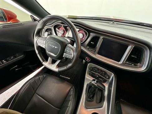 Used 2017 Dodge Challenger SRT Hellcat RWD image 9