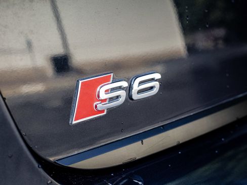 Used 2017 Audi S6 Prestige w/ S6 Sport Package image 71