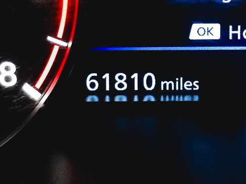 Used 2023 Nissan Altima 2.5 SR w/ SR Premium Package image 26