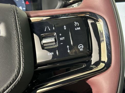 Certified 2025 Land Rover Range Rover Velar Dynamic HSE image 14