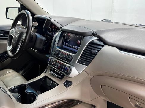 Used 2016 GMC Yukon SLT w/ Open Road Package AWD/4WD image 23