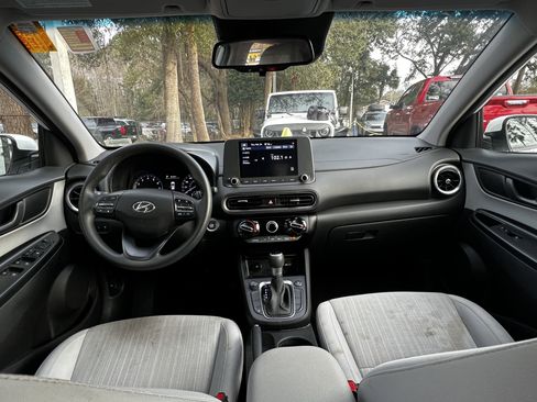 Used 2023 Hyundai Kona SEL image 34