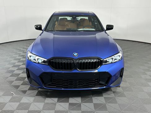 Used 2026 BMW 330i Sedan w/ M Sport Package image 5