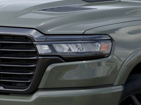 New 2026 RAM 1500 Laramie AWD/4WD image 10