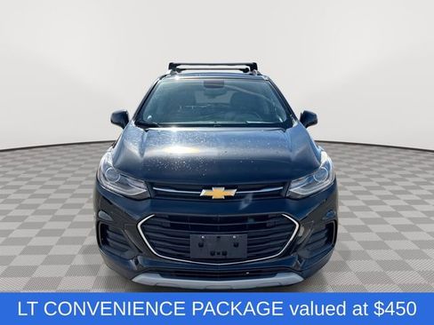 Used 2020 Chevrolet Trax LT w/ LT Convenience Package image 3