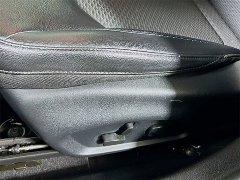 Used 2022 Jeep Compass Latitude w/ Sun and Sound Group image 17