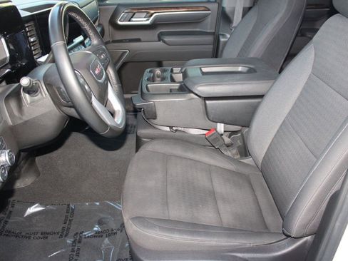 Used 2024 GMC Sierra 1500 Elevation image 5